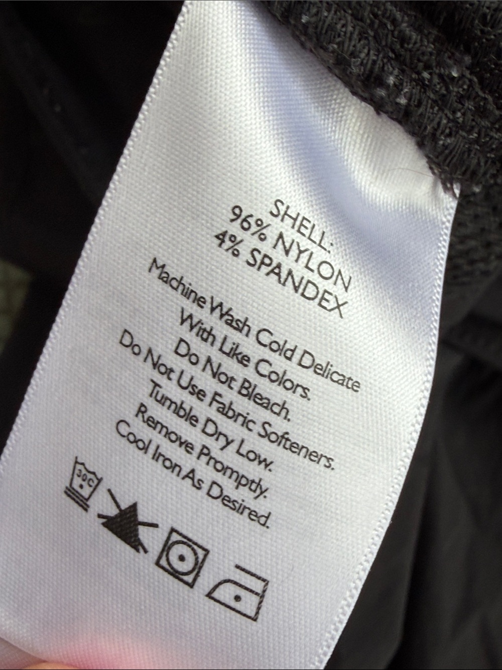 Eddie Bauer Black Capri Cargo Pants - Picture 9 of 9